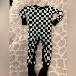 Little Sleepies Black & White Checkered Crescent Zippy - 6-12 Months